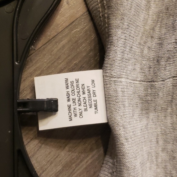 Cherokee long sleeve tee - Picture 4 of 5